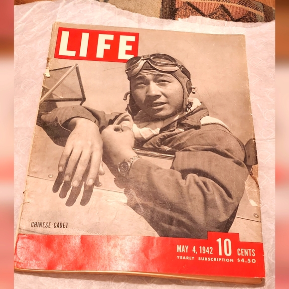 VINTAGE Life Magazine May 4th 1942 A Chinese Soldier & WWII - Picture 1 of 10